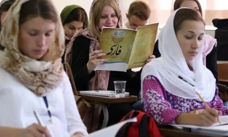 این لغات در زبان فارسی و اندونزیایی مشترک است
