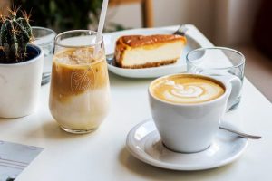 تفاوت آیس کافی و قهوه داغ