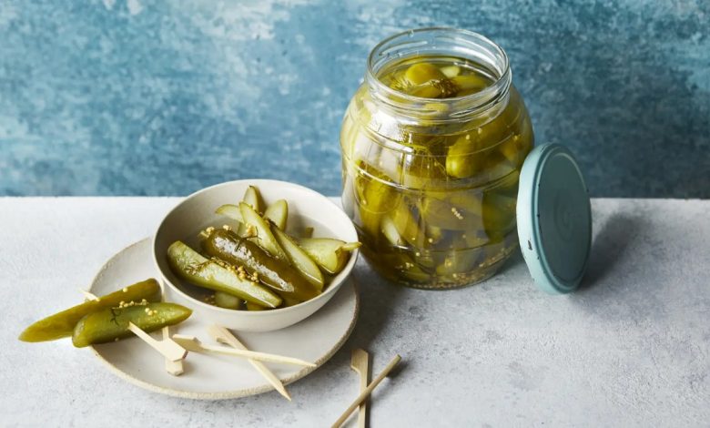 آیا خیارشور سرطان‌زاست؟ حقیقتی تلخ درباره غذایی شور و محبوب!