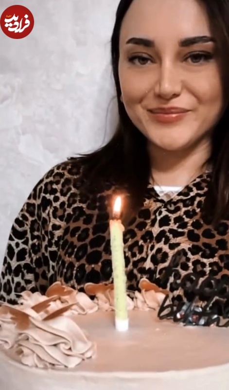 سفر زمان؛ چهرۀ «مومو» (سریال بچه مهندس) با لباس پلنگی در جشن تولد ۳۰ سالگی‌اش