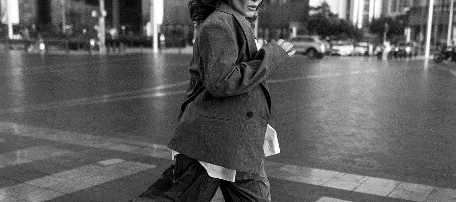 مجموعه‌ای از تصاویر مدلینگ سحر قریشی در خیابان‌های دبی خبرساز شد!