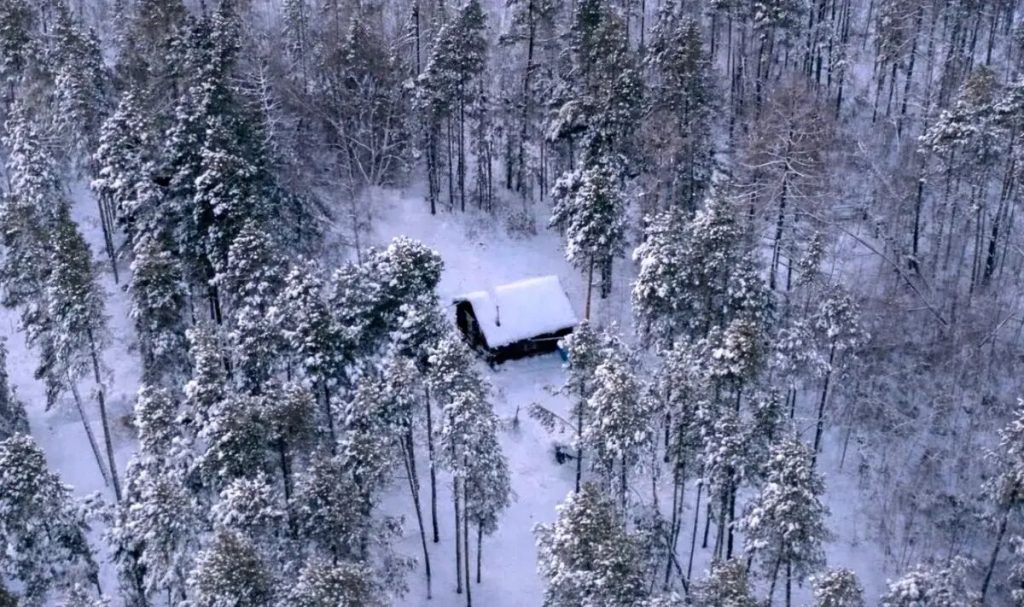 این مرد ۲۰ سال در سردترین جنگل جهان زندگی کرده است