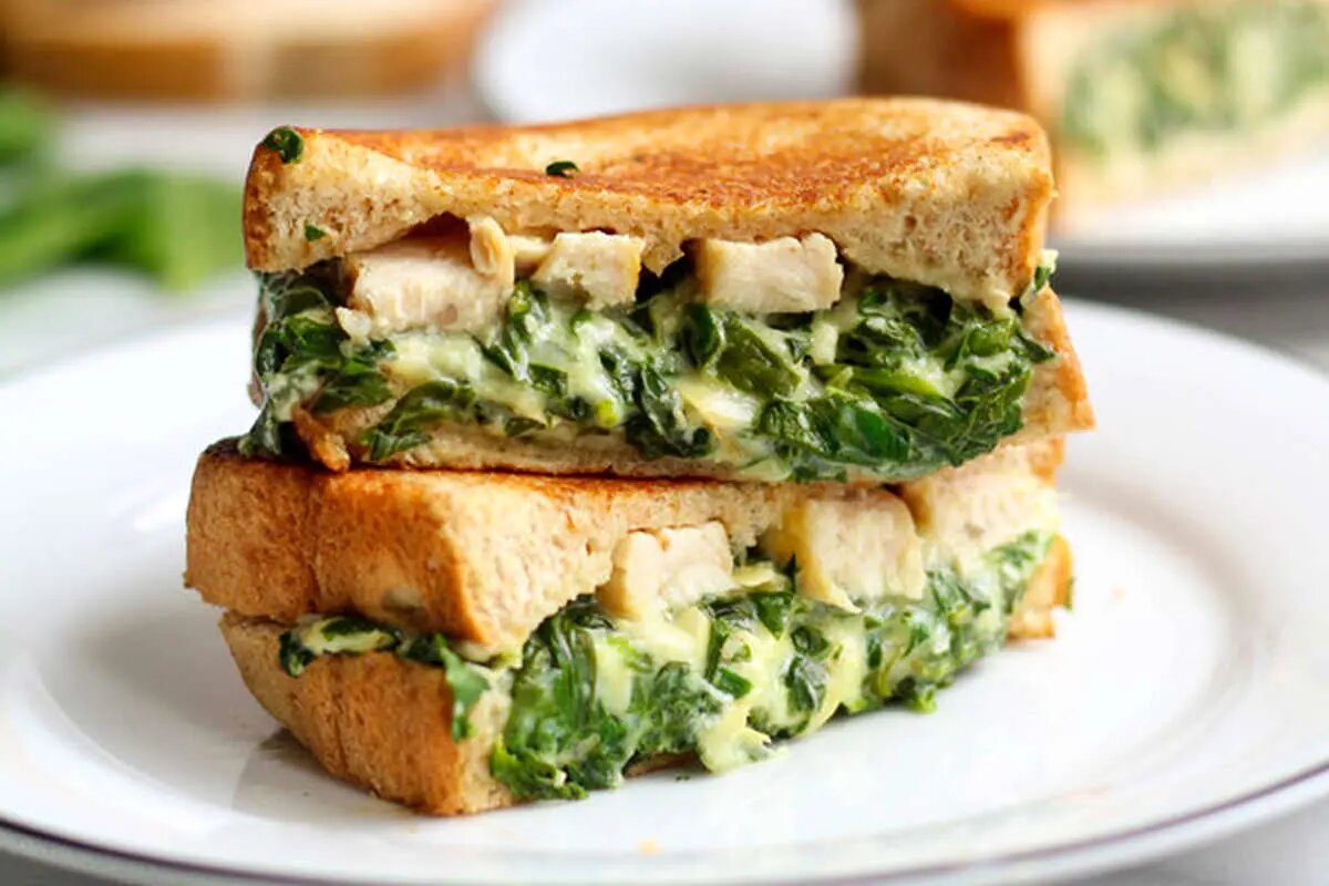 ساندویچ اسفناج و گردو ؛ خوشمزه اما گران